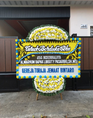 Papan Bunga Duka di Aik Bual