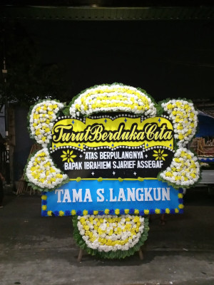 Papan Bunga Duka di Aik Bual